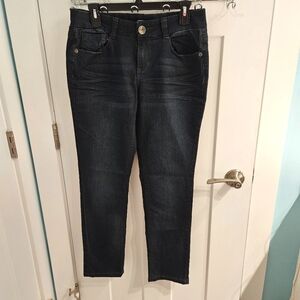 DKNY 8p Jeans